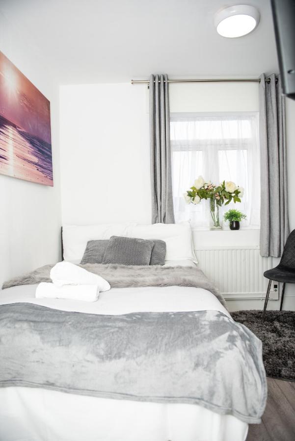 Small But Cozy Studio, Great Tube Connection Londra Dış mekan fotoğraf